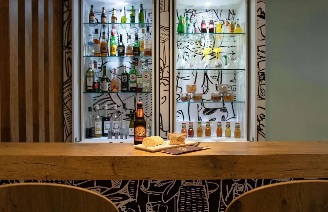 Ibis Paris Canal Saint Martin-1