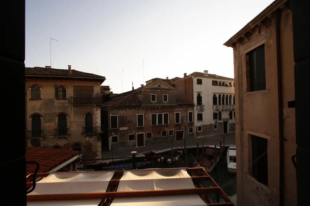 Hotel Dalla Mora-1