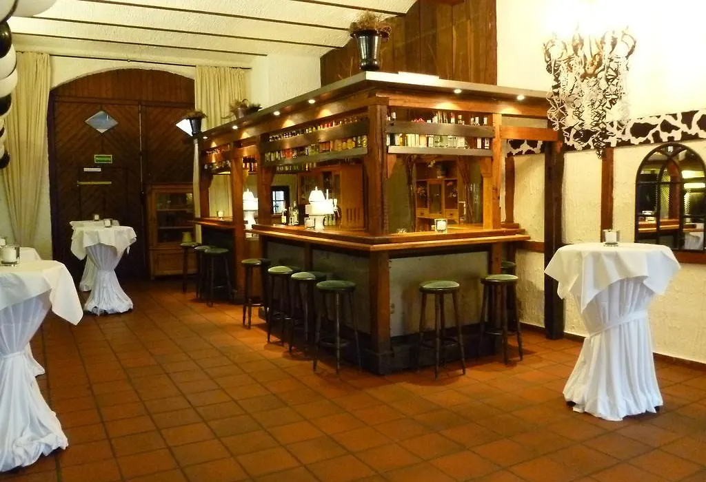 Einhaus Jägerhof-1