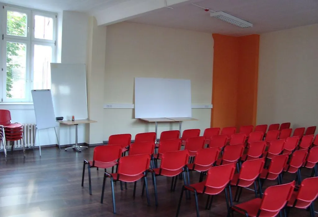 All In Hostel Berlin-1