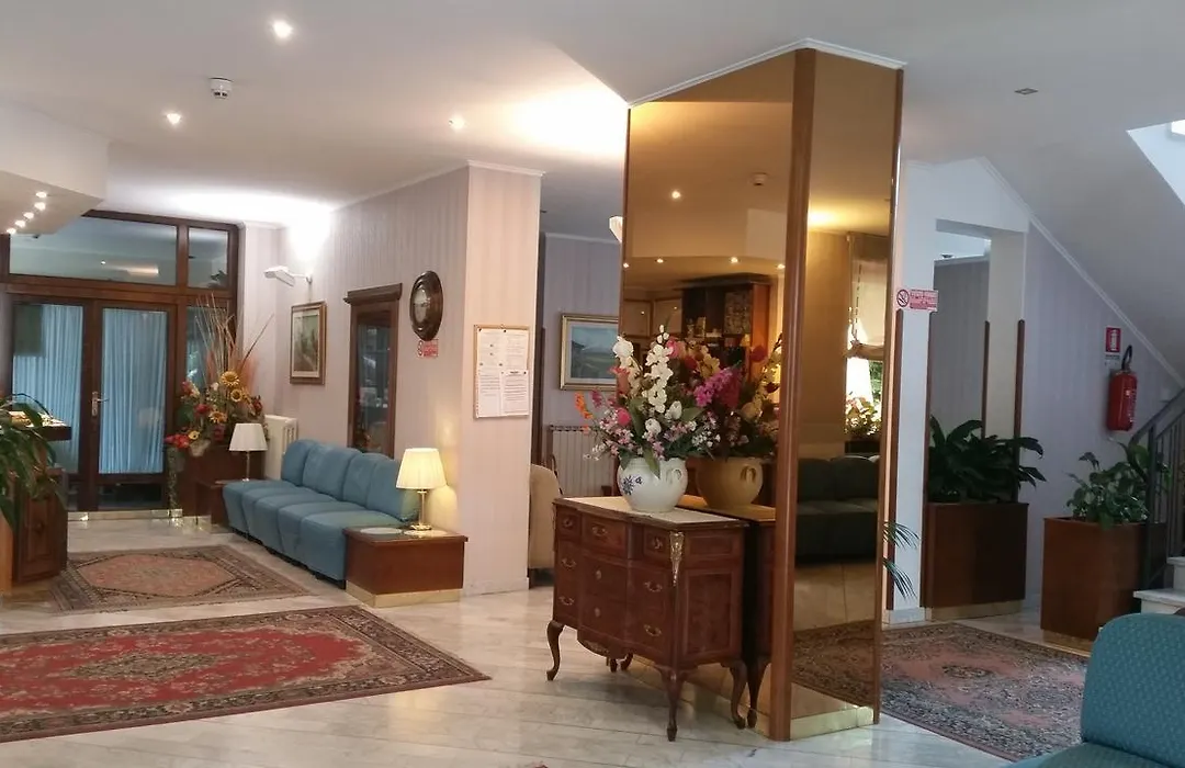 Hotel Ambrosi-1