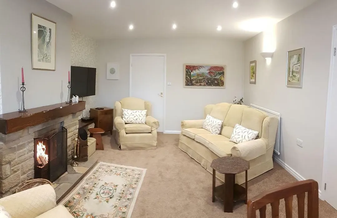 Woodpeckers Cottage-1