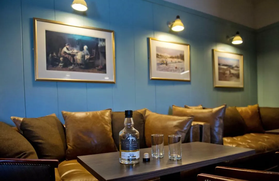 Station Hotel-1