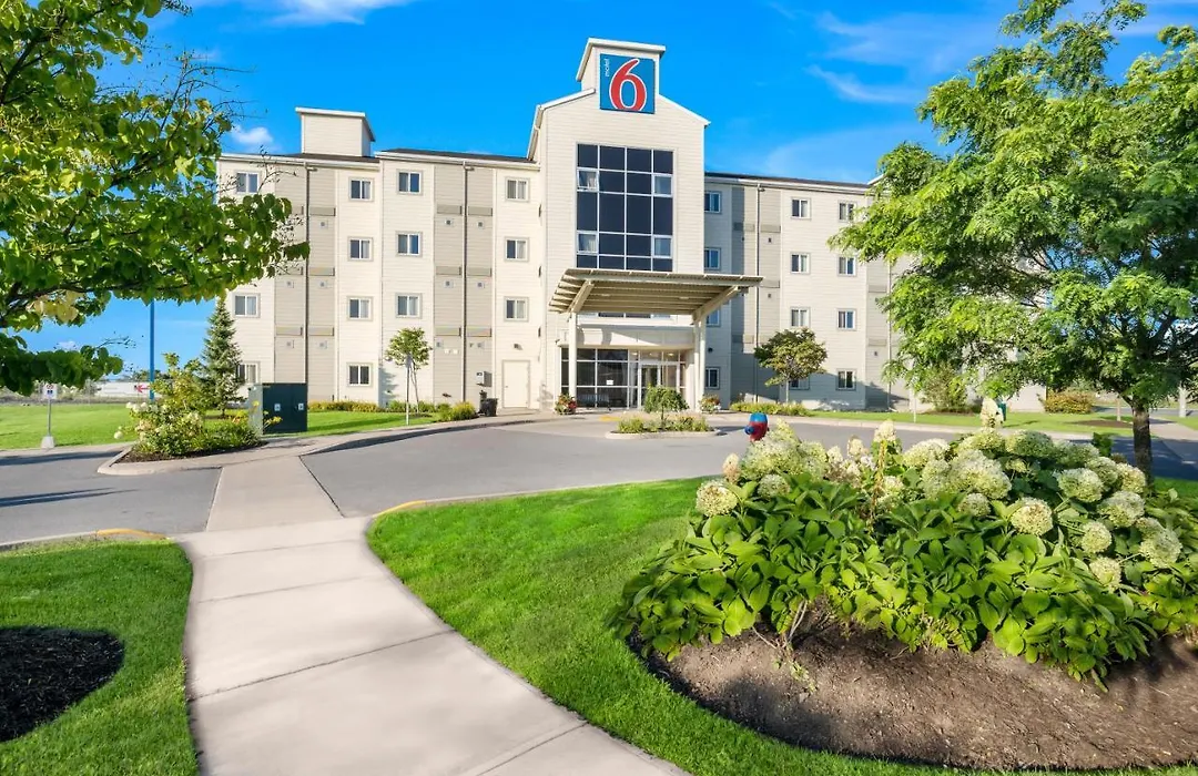 Motel 6-Kingston, On-1