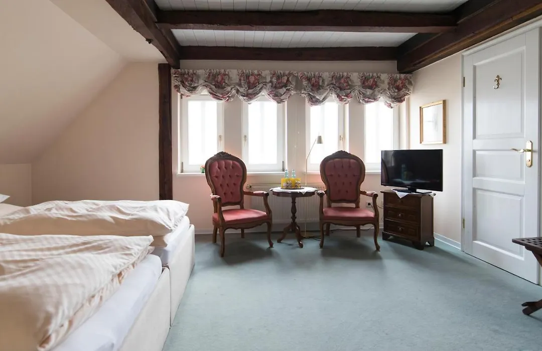 Hotel Kavaliershaus/Schloss Bad Zwesten-1
