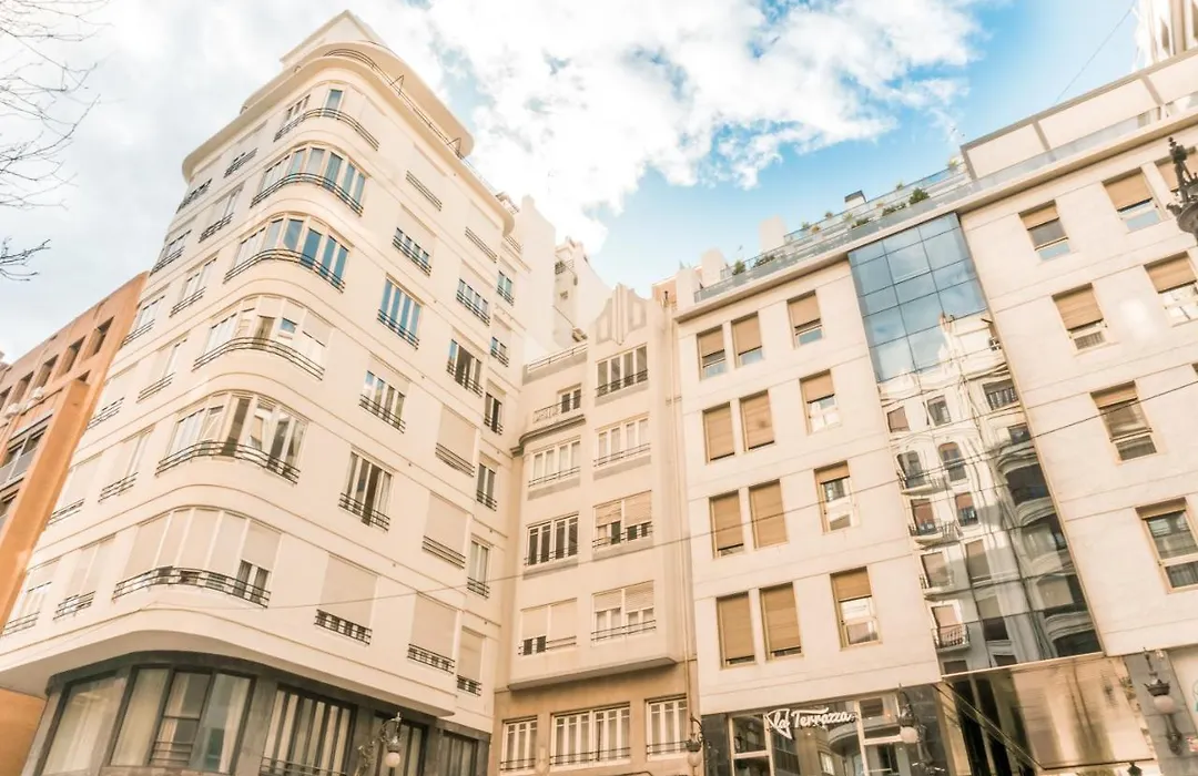 Valencia Luxury - Boutique Center-1