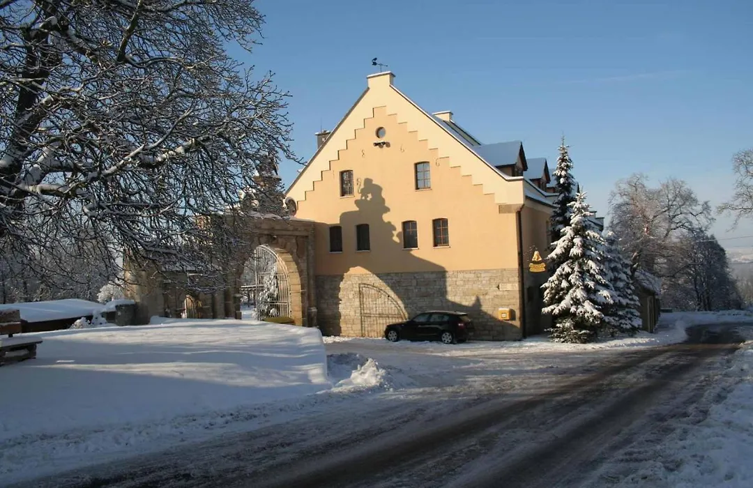 Hotel und Restaurant Rittergut Kreipitzsch-1