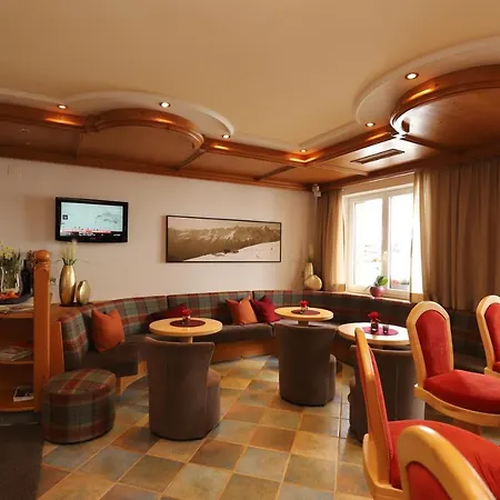 Hotel Charly-3