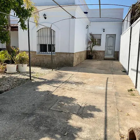 Casa con Piscina en Sanlucar de Barrameda-3