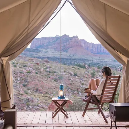 Under Canvas Zion-3