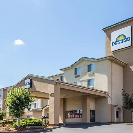 Days Inn By Wyndham Portland East-2