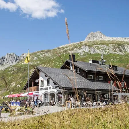 Berggasthaus Piz Calmot-3