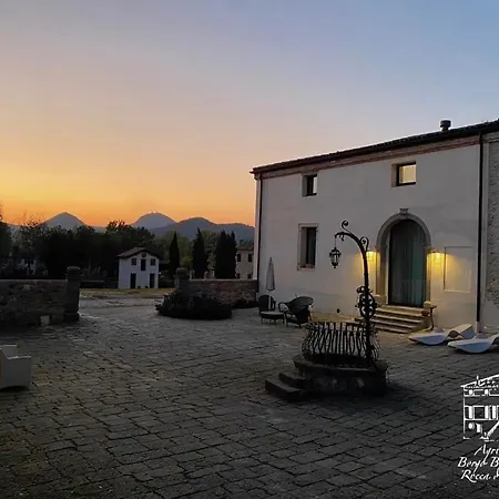 Agriturismo Borgo Buzzaccarini Rocca di Castello-3