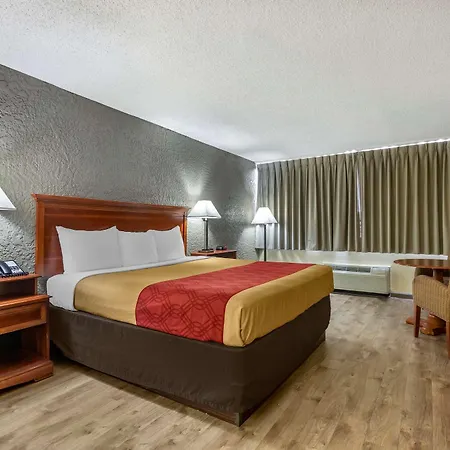 Econo Lodge Broken Arrow-Tulsa-2