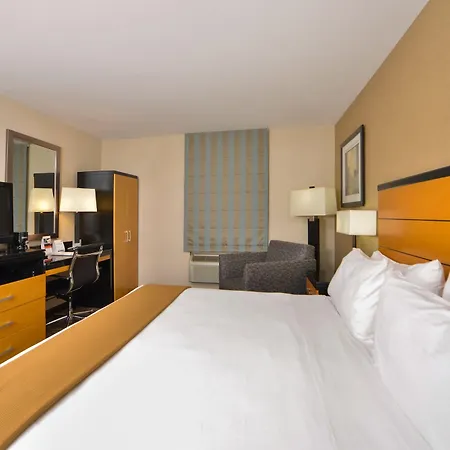 Holiday Inn Express Kennedy Airport, An Ihg Hotel-3
