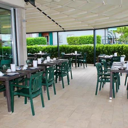 Hotel Cristina-3