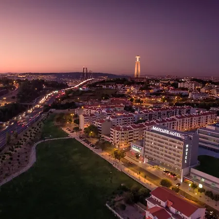 Mercure Lisboa Almada-3
