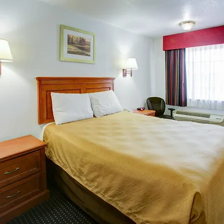Econo Lodge Temple-2