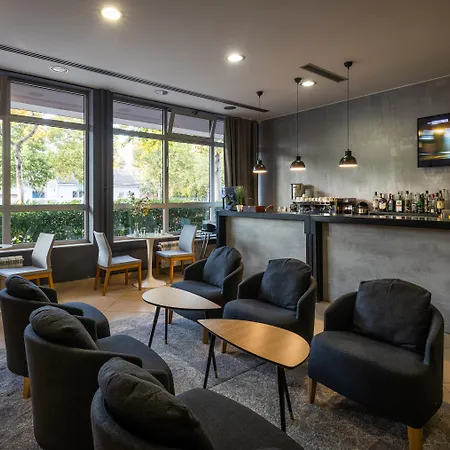 Bleecker Hotels-3