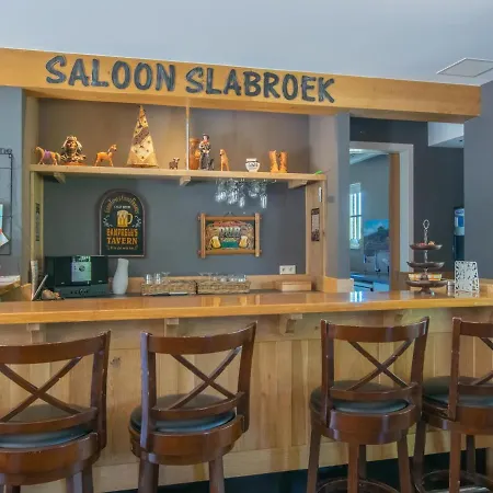 Lodge Slabroek-3