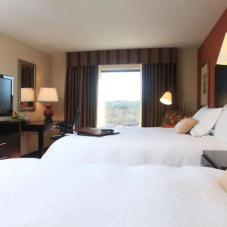 Hampton Inn Atlanta-Canton-2