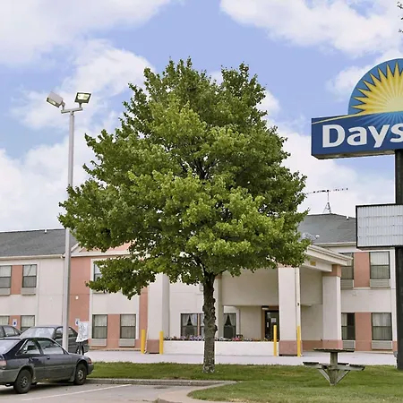 Days Inn By Wyndham Walcott Davenport-3