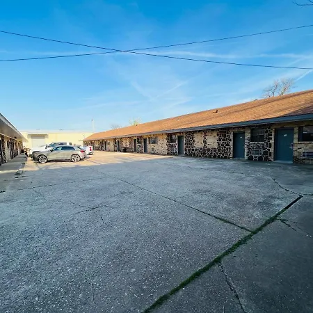 Deluxe Inn-2