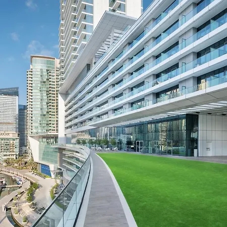 Vida Dubai Marina & Yacht Club-3