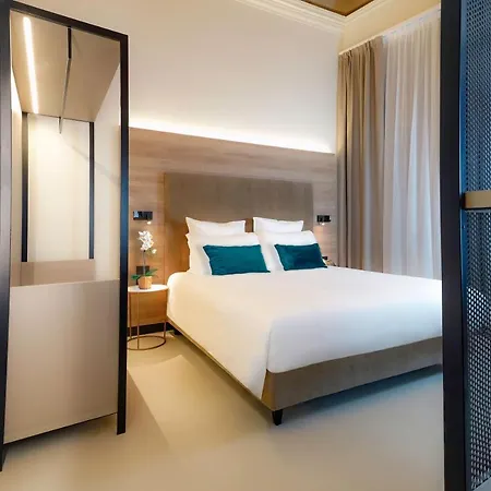 Bergamo Inn 21-3