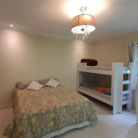 Excelente casa - família ou grupo - 35 Km C Jord-2