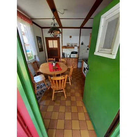 Ferienbungalow Waldstrasse-2