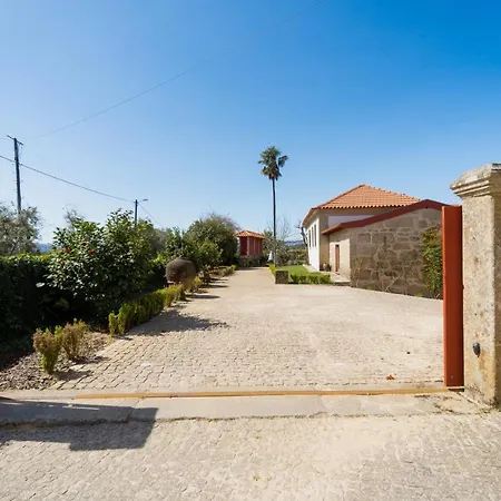 Casas De Vila Pouca-3