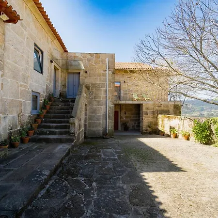 Casas De Vila Pouca-2
