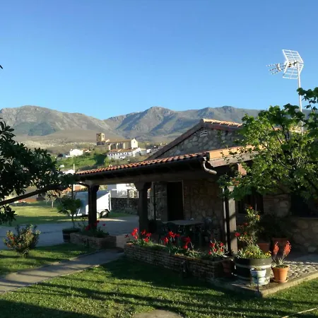 Apartamentos Rurales Fuente Chiquita-2