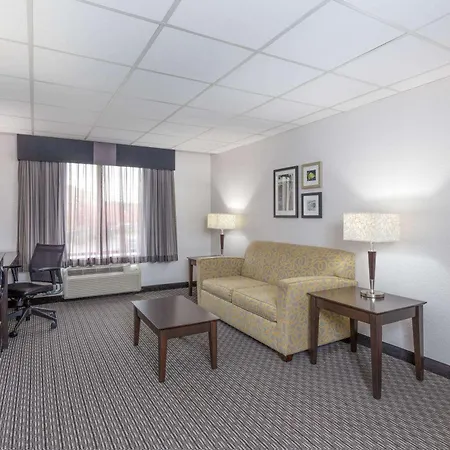 La Quinta By Wyndham Clifton/Rutherford-2