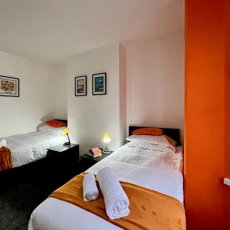 St Michael'S House - Great For Contractors Or Family Holidays-2