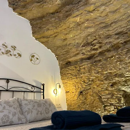 Casa Cueva Sol y Luna Setenil-2
