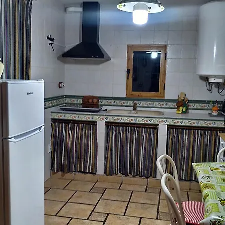 Casa Cueva El Olivo-2