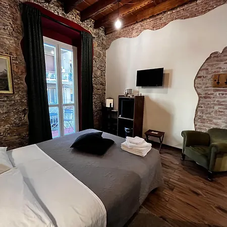 La Taverna del Metallo Rooms-2