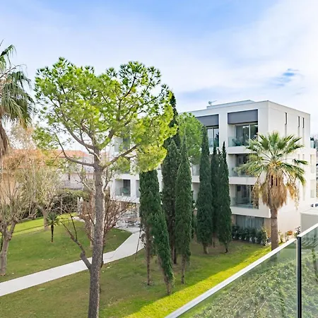 Marina Gardens Boutique&Suites-2