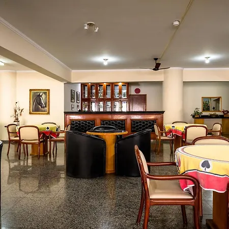 Rovi Plaza Hotel-3