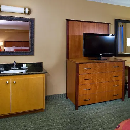 Embassy Suites By Hilton Kansas City International Airport-3