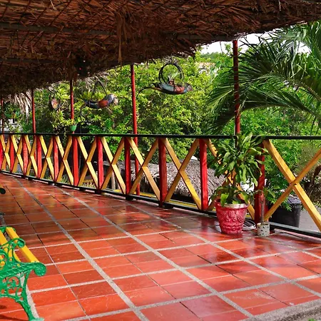 Hostal La Guaca-2
