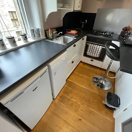 10 Grove St - Bath Holiday Suites-2