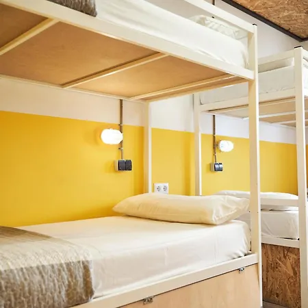 Loft Hostal Group-2
