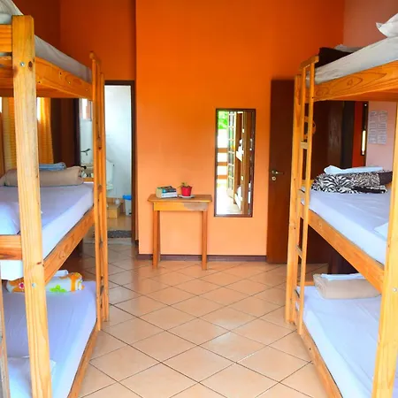 Leo'S Clan Beach Hostel-2