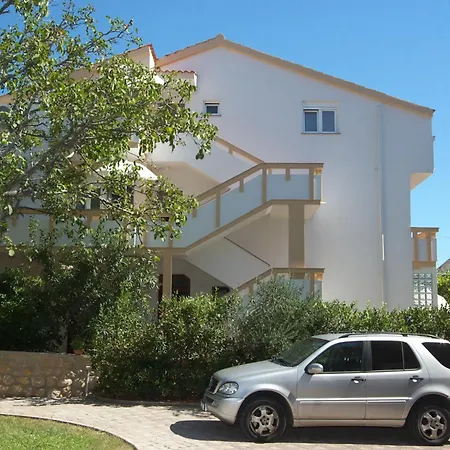 Apartments Novalja-3