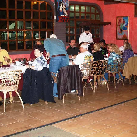 Hotel La Hacienda De La Langosta Roja-3