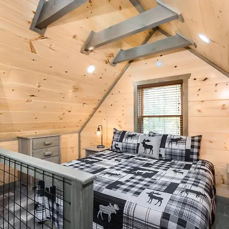 Lakeside Rendezvous By Stony Brook Cabins-2