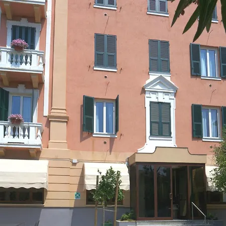 Hotel Flora-3